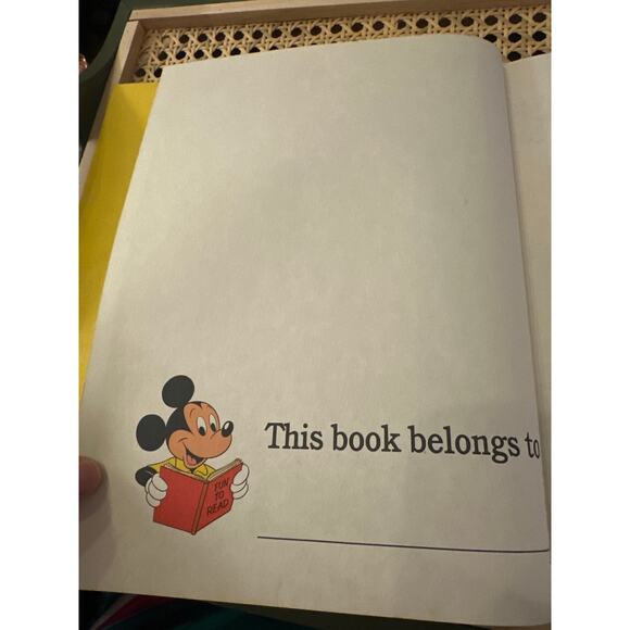 Set of 2 Walt Disney Fun to Read Mickey Meets the Giant & Pinocchio’s Promise - Picture 10 of 13